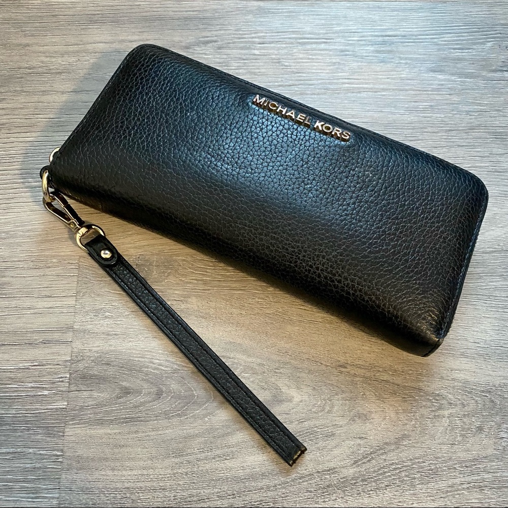 Michael Kors Jet Set Black Wallet